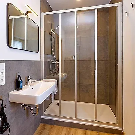 Haus Moselfranke 3* 라우첸하우센