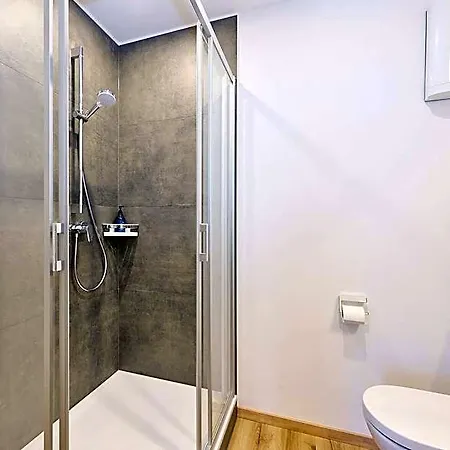 Haus Moselfranke 3* 라우첸하우센